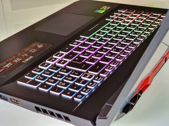 Laptop gamingowy Acer Nitro 5 - GWARANCJA 12M | 15,6" 144 Hz FullHD | AMD Ryzen 7 5800H | RTX 3070 8 GB | 16 GB | 1 TB SSD | WIN11