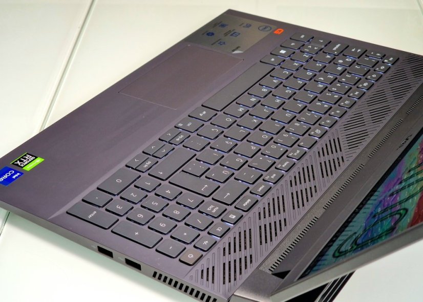 Gaming Laptop Dell Gaming G15 - GARANTIE 12M | 15,6" 360Hz | Intel Core i7-11800H | RTX 3060 6GB | 32 GB | 1000 SSD | WIN11