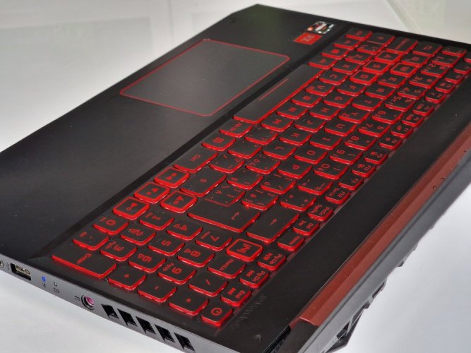 Herný notebook Acer Nitro 5 - ZÁRUKA 12M  | 15,6" 120 Hz | AMD Ryzen 5 | RX 560 4GB | 16GB | 512 SSD | WIN11