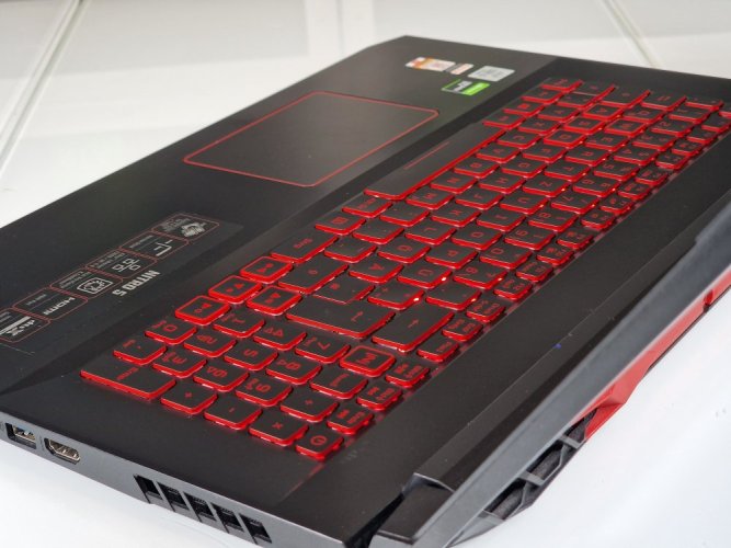 Laptop gamingowy Acer Nitro 5 - ZÁRUKA 12M | 17,3" 120Hz | Intel Core i5-10300H | GTX 1650 Ti | 16 GB | 1000 SSD | WIN11