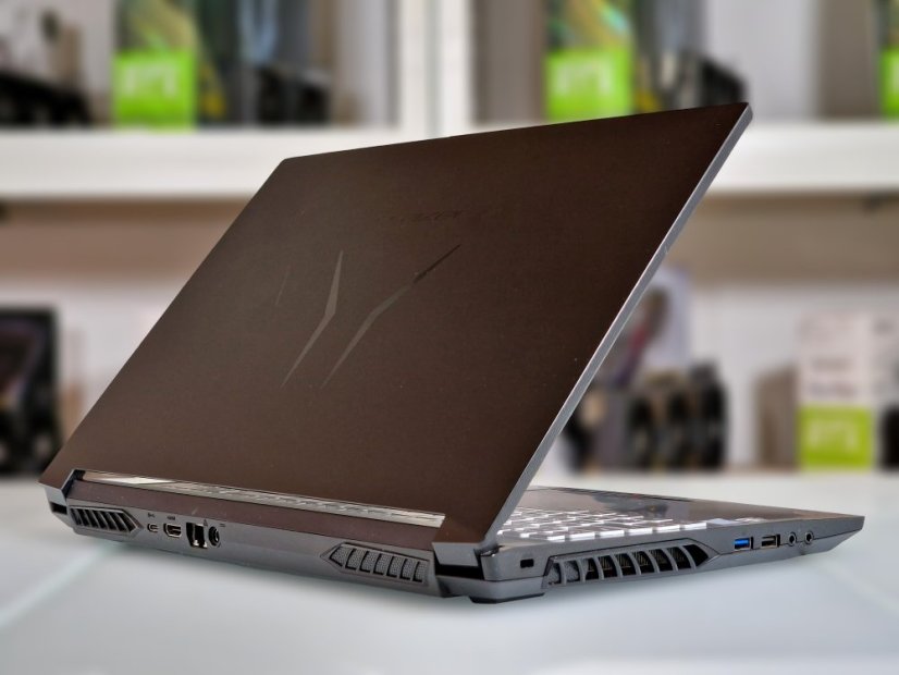 Herní notebook Erazer • ZÁRUKA 12M • 15,6 FHD • Intel Core i5-9300H • GTX 1660 Ti • 16GB • 512 SSD • WIN11