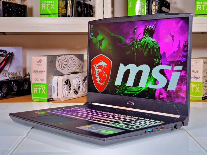 Gaming Laptop MSI BRAVO 15 Gebraucht - GARANTIE 24M | 15,6" 144 Hz | AMD Ryzen 7 7735HS | RTX 4060 8GB | 16GB DDR5 | 512 SSD | WIN11