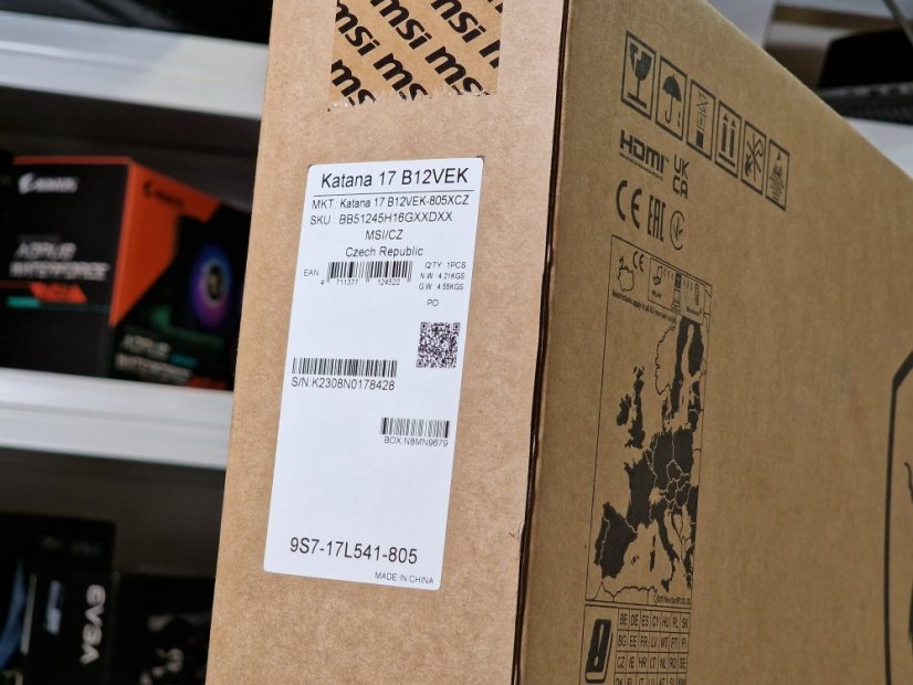 Herní notebook MSI Katana 17 - ZÁRUKA 24M | 17,3" 144Hz | Intel Core i5-12450H Alder Lake | 16GB DDR5 | RTX 4050 6GB | 512 GB SSD