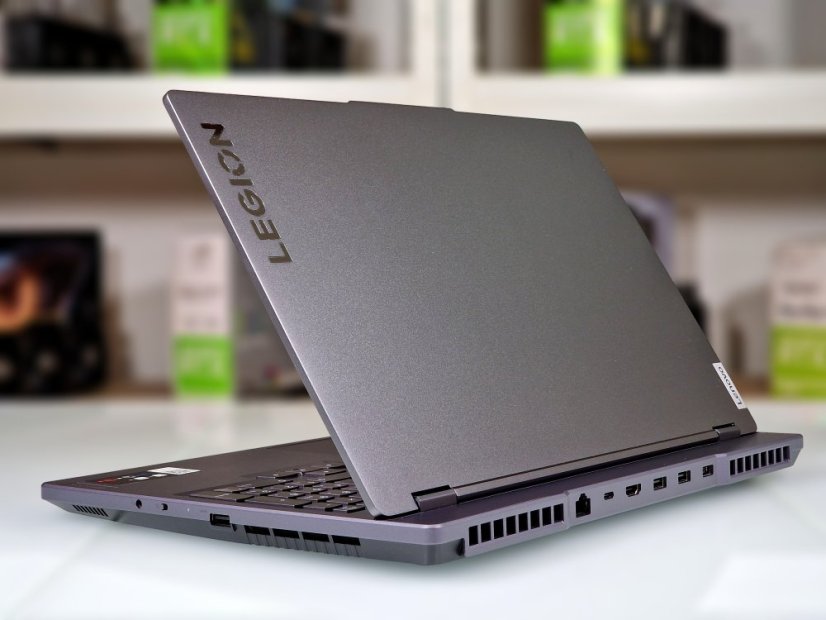 Herní notebook Lenovo Legion 5 • ZÁRUKA 12M • 16 WQHD 165Hz • Intel Core i7-12700H • RTX 3070 Ti 8GB • 32GB DDR5 • 1000 SSD • WIN11