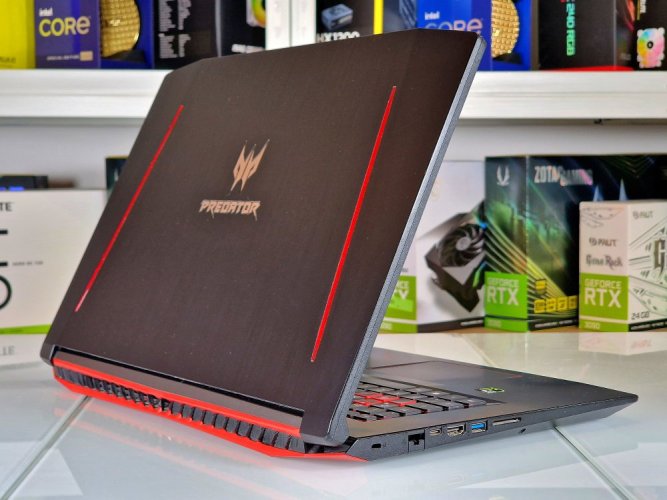 Herný notebook Acer Predator Helios 300 - ZÁRUKA 12M | 17,3" Full HD | Intel Core i5-8300H | GTX 1050 Ti | 16 GB | 128 SSD+1TB HDD | WIN11