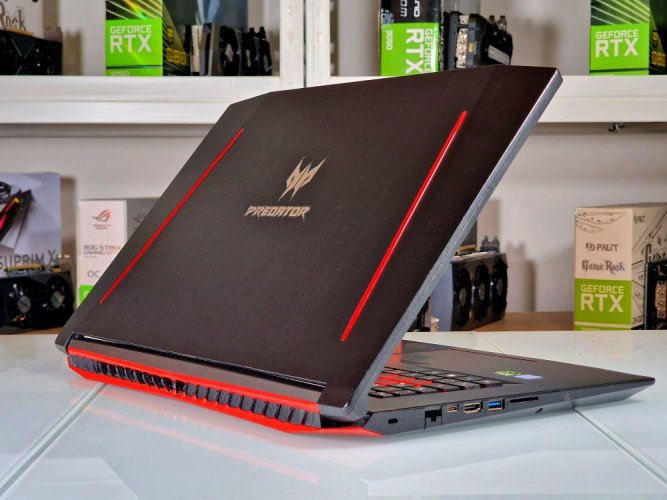 Lacný herný notebook Acer Predator Helios 300 - ZÁRUKA 12M | 17,3" 144Hz | Intel Core i7- 8750H | GTX 1060 6GB | 16 GB | 256 SSD+1TB HDD | WIN11