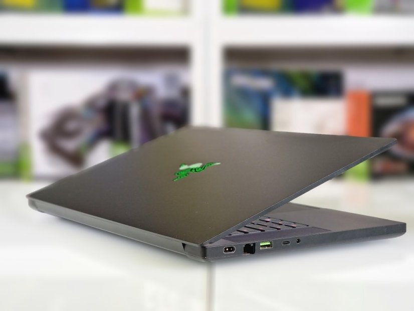 Gaming Laptop Razer Blade 15 • GARANTIE 12M • 15,6 300Hz • Intel Core i7-10875H • 16GB • RTX 2070 8GB • 512 SSD • WIN11