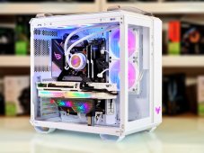 Herní PC LIGHTING • ZÁRUKA 24M • AMD Ryzen 5 7500X3D • RTX 5060 Ti 16GB • 32GB DDR5 • 1000 SSD • WIN11