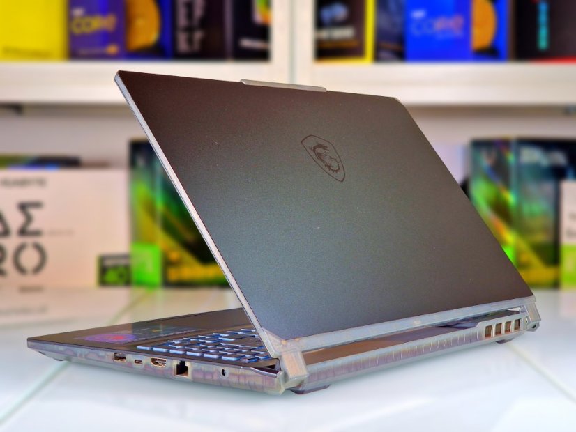 Gaming Laptop MSI Cyborg 15 A13V • GARANTIE 12M • 15,6 144 Hz • Intel Core i5-13420H • RTX 4060 8GB • 16GB DDR5 • 512 SSD • WIN11