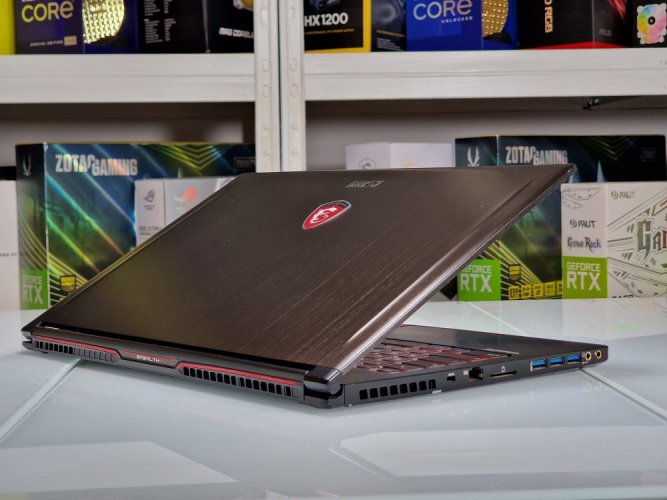 Laptop gamingowy MSI GS63 Stealth - GWARANCJA 12M | 15,6" FullHD| Intel Core i7-6700HQ | 16GB | GTX 1060 6GB | 256 SSD+2 TB HDD | WIN11