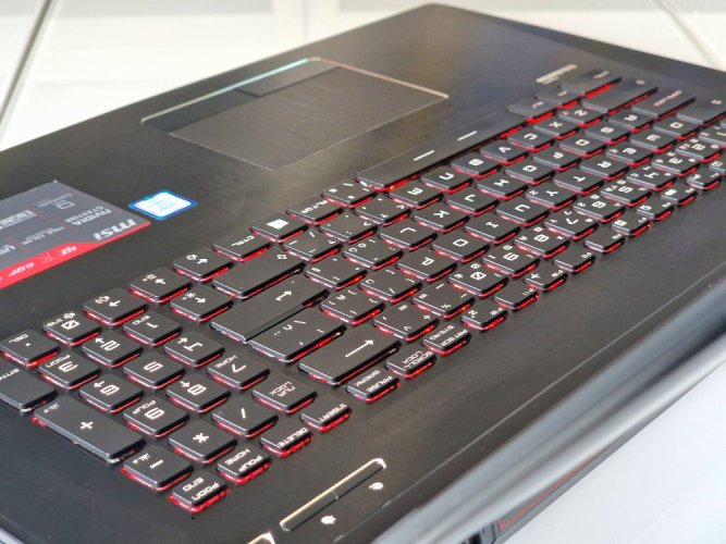 Herní notebook MSI Apache Pro GE72  - ZÁRUKA 12M | 17,3" Full HD | Intel Core i7-6700HQ | GTX 970M | 16 GB | 512 SSD + 1TB HDD | WIN11