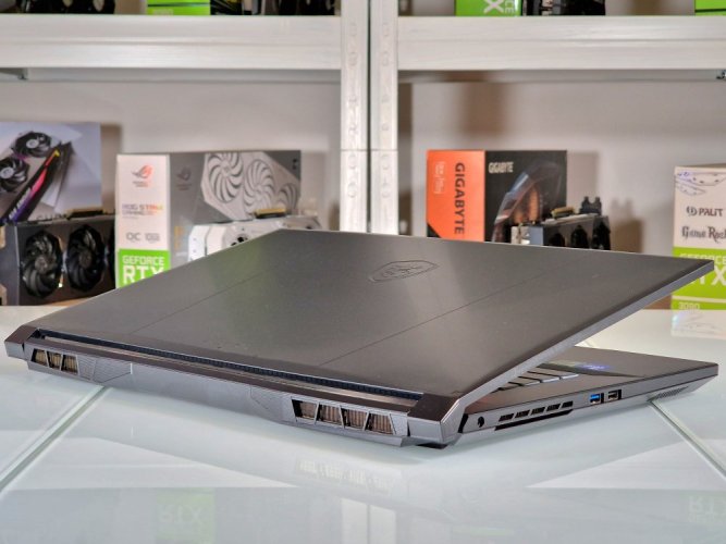 Herní notebook MSI KATANA 17 B12V - ZÁRUKA 24M | 17,3" 144 Hz | Intel Core i7-12650H | RTX 4060 8GB | 16GB DDR5 | 1000 SSD | WIN11