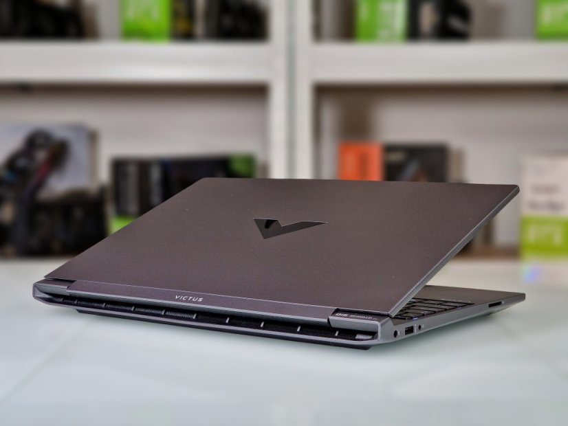 PC Portable Gaming HP Victus 15 • GARANTIE 12M • 15,6 144Hz • AMD Ryzen 5 7535HS • 16Go DDR5 • RTX 2050 • 512 SSD • WIN11