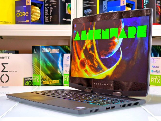 Herní notebook Dell Alienware M15 - ZÁRUKA 12M | 15,6" 144Hz | i9-8950HK | RTX 2080 8GB | 16GB | 500 SSD | WIN11