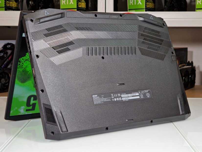 Herní notebook Acer Nitro 5 - ZÁRUKA 12M | 17,3" 120Hz | Intel Core i5-10300H | RTX 3060 6GB | 32GB | 512 GB SSD