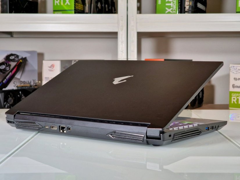 Gaming Laptop GIGABYTE AORUS 5KB Gebraucht - GARANTIE 12M | Intel Core i7-10750H | 16 GB | RTX 2060 6GB | 512 GB SSD | WIN11