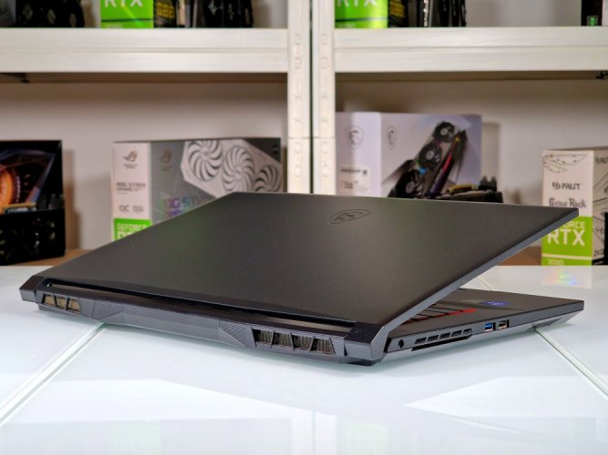 Herní notebook MSI Katana GF76 - ZÁRUKA 24M | 17,3" 144Hz | Intel Core i7-11800H | 16 GB | RTX 3050 Ti | 512GB SSD | WIN11
