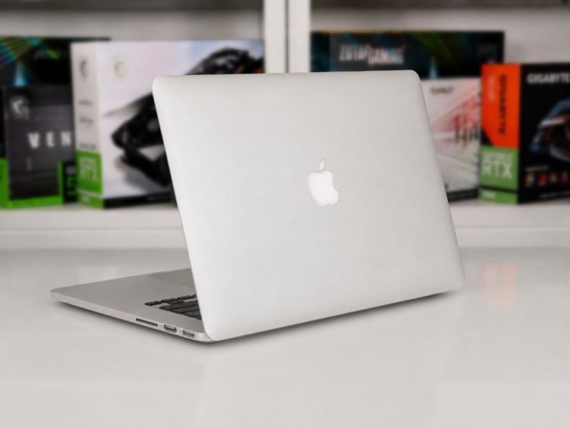 Apple MacBook Pro 15 2015 • ZÁRUKA 12M • 15,4 Liquid Retina • Intel Core i7 • AMD R9 M370X • 16GB • 512 SSD • macOS