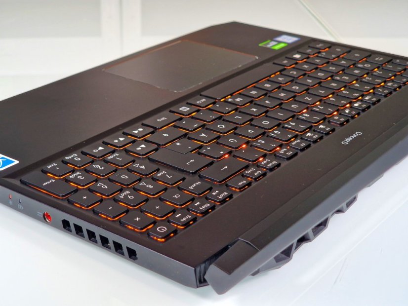 Gaming Laptop Concept D Gebraucht - GARANTIE 12M | 15,6" 4K UHD | i7-9750H | GTX 1660Ti 6GB | 16GB | 1000 SSD | WIN11