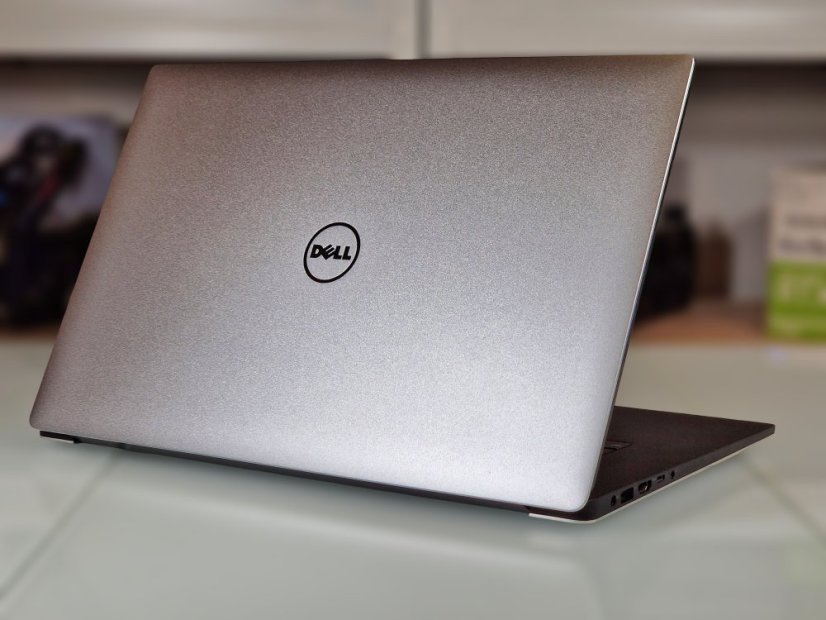 PC Portable DELL XPS 15 • GARANTIE 12M • 15,6 FHD • Intel Core i7-7700HQ • GTX 1050 4Go • 16 Go • 512 SSD • WIN11