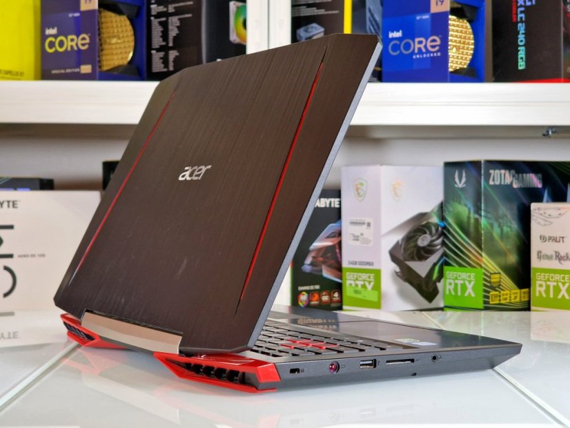 Herní notebook Acer Aspire VX • ZÁRUKA 12M • 15,6 FHD • Intel Core i5-7300HQ • GTX 1050 4GB • 12 GB • 128 SSD+1 TB HDD • WIN11