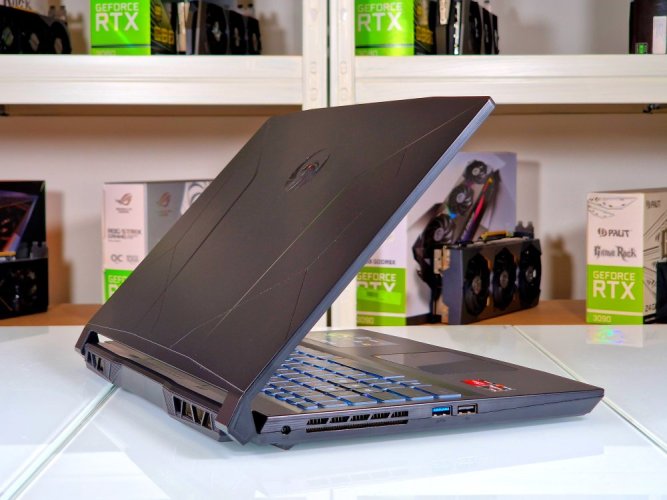 Herní notebook MSI BRAVO 15 - ZÁRUKA 24M | 15,6" 144 Hz | AMD Ryzen 7 7735HS | RX 6550M | 16GB DDR5 | 1000 SSD | WIN11