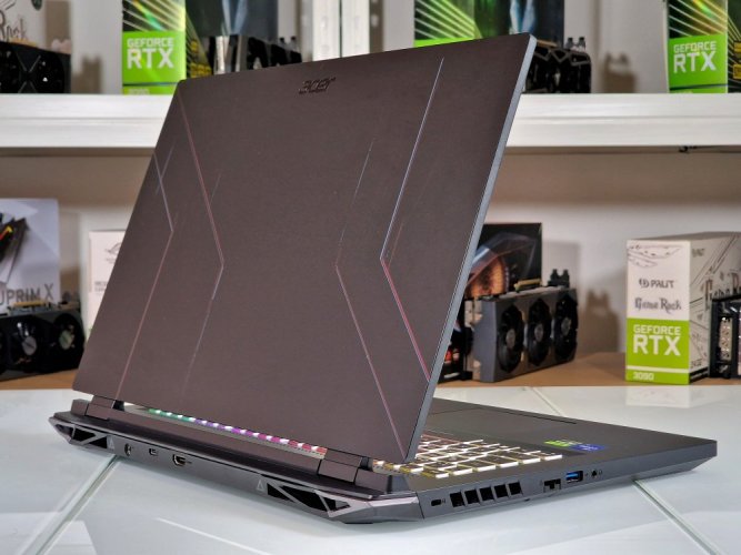 Gaming Notebook Acer Nitro 5 - GARANTIE 24M | 17,3" FHD 144Hz | i7-12650H | RTX 4050 6GB | 16 GB DDR5 | 1000 SSD | WIN11