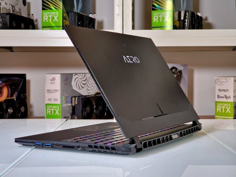 Gaming Laptop GIGABYTE AERO 15 OLED Gebraucht - GARANTIE 12M | 15,6" 4K UHD OLED | Intel Core i7-11800H | 16GB | RTX 3070 8GB | 512 SSD | WIN11