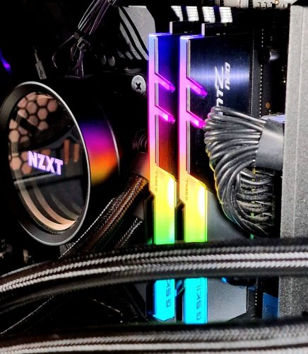 Gaming PC compraider CONFIG - GARANTIE 24M | Intel Core i7-13700KF+WATER COOLING | RTX 3090 24GB  | 32GB DDR5 | 2TB SSD | WIN11