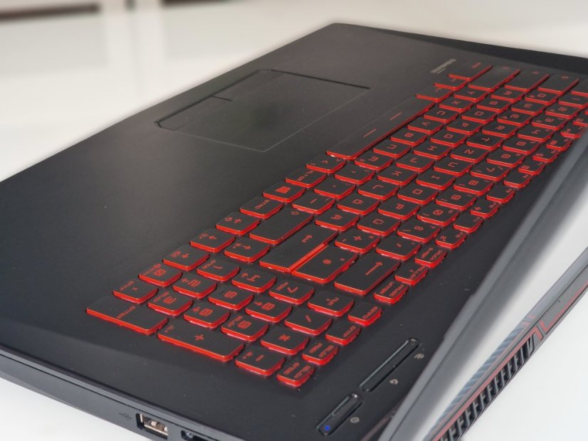 Herní notebook MSI GF72 • ZÁRUKA 12M • 17,3 FHD • Intel Core i7-7700HQ • GTX 1060 • 16 GB • 256 SSD + 1 TB HDD • WIN11