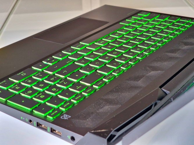 Laptop gamingowy HP Pavilion Gaming 15 - GWARANCJA 12M | 15,6" 144Hz | Intel Core i7-9750H | GTX 1660Ti 6GB | 16 GB | 256 SSD + 256 SSD | WIN11