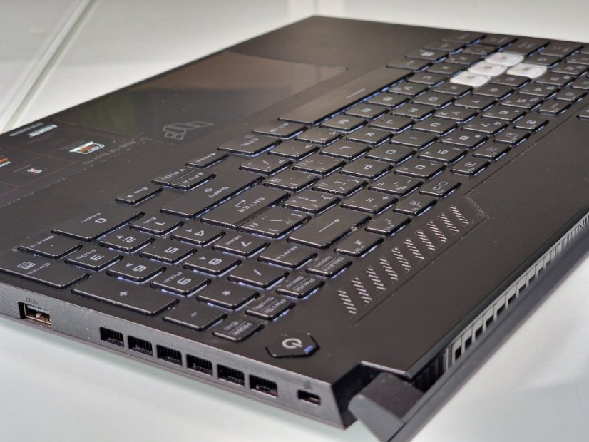 Gaming Laptop ASUS TuF Dash 15 Gebraucht - GARANTIE 12M  | 15,6" 144Hz | Intel Core i7-12650H | RTX 3060 6GB | 16GB DDR5 | 512 SSD | WIN11