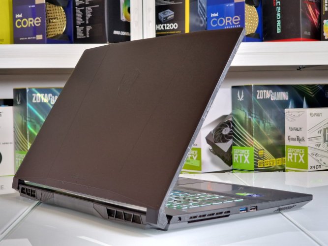 Herní notebook MSI Katana A17 AI B8VF - ZÁRUKA 24M | 17,3" QHD 240Hz | AMD Ryzen 9 8945HS | 32GB DDR5 | RTX 4060 6GB | 1000 GB SSD | WIN11
