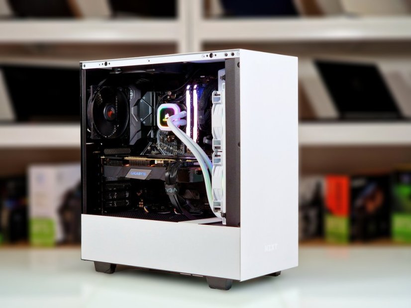Herní PC DEFIANCE • ZÁRUKA 24M • AMD Ryzen 7 2700X • RTX 2070 8GB • 16GB • 512 SSD • WIN11