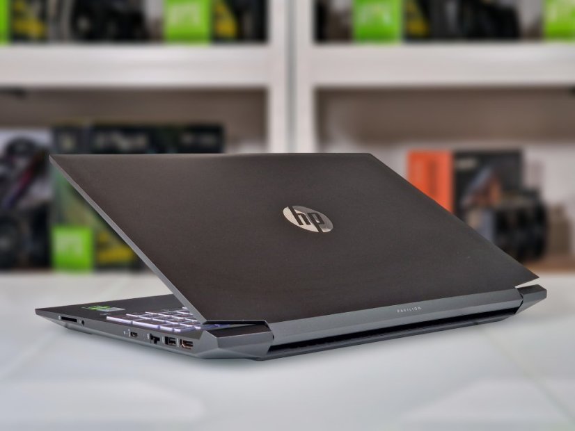 Gaming Laptop HP Gaming 15 • GARANTIE 12M • 15,6 FullHD • Intel Core i5-10300H • GTX 1650 • 16GB • 512 SSD • WIN11