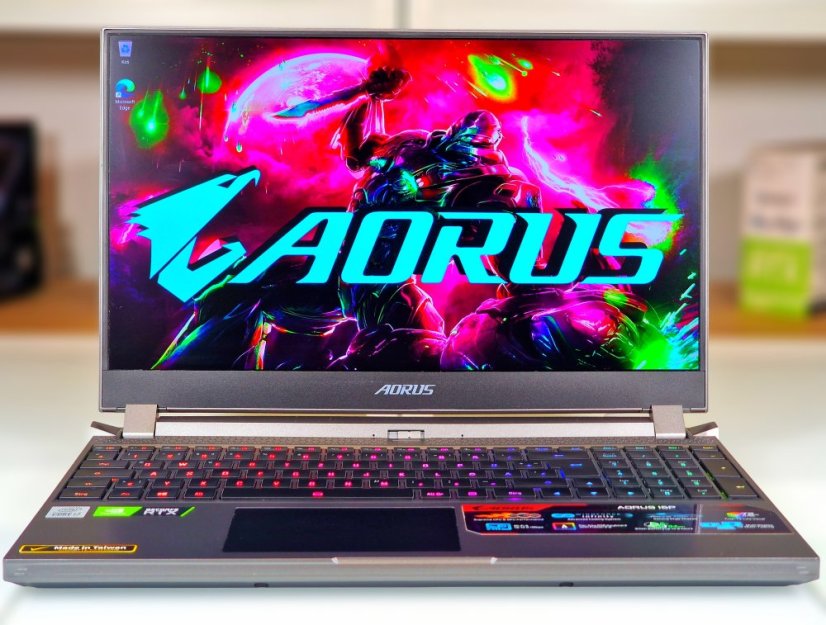 Gaming Laptop GIGABYTE AORUS 15 • GARANTIE 12M • 15,6 144Hz • Intel Core i7-10750H • RTX 2070 8GB • 16GB • 512 SSD • WIN11