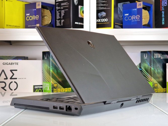 Herný notebook Dell Alienware M14x R2 - ZÁRUKA 12M | 14,1"  | Intel Core i7- 3610QM | GT 650M | 8GB | 500 HDD | WIN11