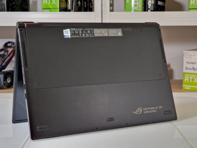 Laptop do gier ASUS Zephyrus S | GWARANCJA 12M | 17,3" 144 Hz FullHD | Intel Core i7-9750H | RTX 2070 8 GB | 32 GB RAM | 1000 SSD | WIN11