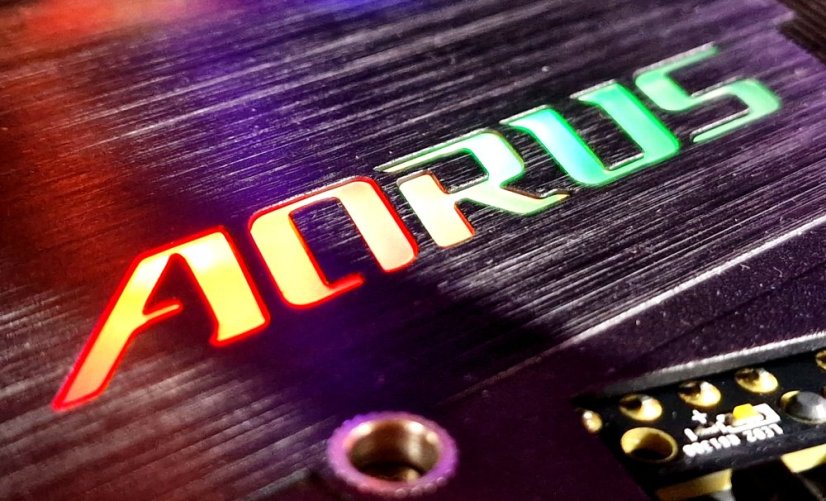 PC Gamer NIGHTMARE • GARANTIE 24M • Intel Core Ultra 5 225 • RTX 4070 12Go • 32Go DDR5 • 1000 SSD • WIN11