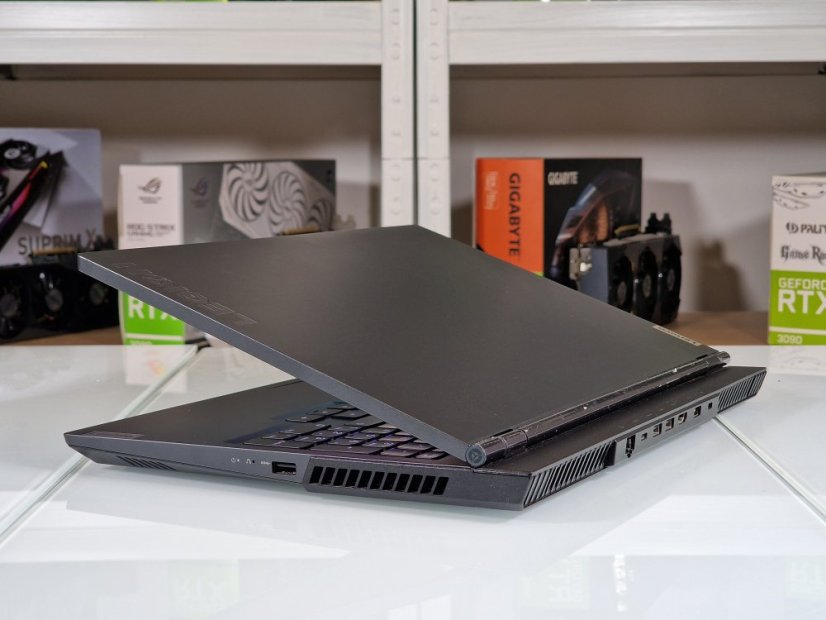 Herní notebook Lenovo Legion 5 - GARANTIE 12M • 15,6 144 Hz • Intel Core i5-10300H • GTX 1650Ti • 16Go • 512 SSD • WIN11
