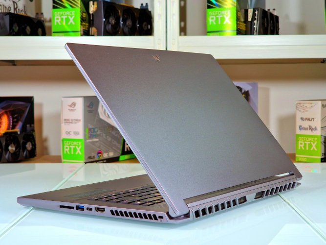 Gaming Laptop Acer Predator Triton 300 SE - GARANTIE 12M | 16" WQXGA 240Hz | Intel Core i7-12700H | RTX 3080 Ti 16GB | 16 GB DDR5 | 1TB SSD | WIN11