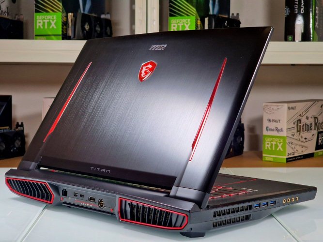 Laptop gamingowy MSI TITAN GT75 - GWARANCJA 12M | 17,3" FullHD 120Hz | Intel Core i7-7820HK | GTX 1070 8GB | 32 GB | 512 SSD | WIN11