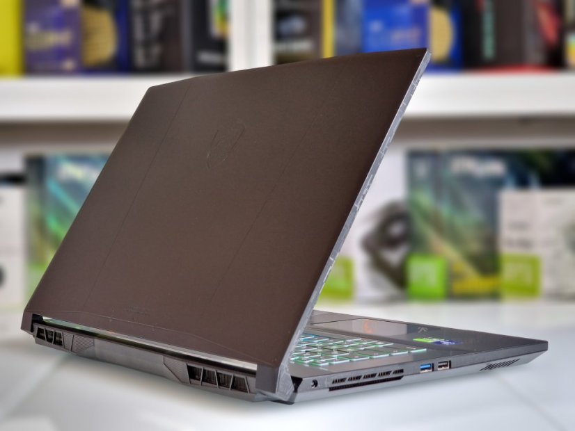Gaming Laptop MSI KATANA 17 • GARANTIE 12M • 17,3 144 Hz • Intel Core i7-13620H • RTX 4060 8GB • 16GB DDR5 • 1000 SSD • WIN11