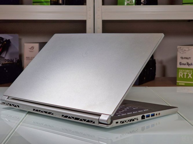 Tani Laptop do gier MSI Creator P65 - GWARANCJA 12M | 15,6" FullHD | Intel Core i7-8750H | GTX 1060 6 GB | 16 GB | 512 SSD | WIN11