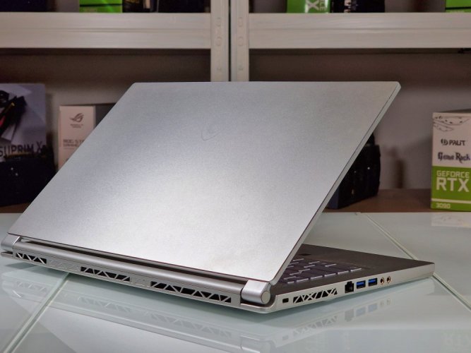 Herný notebook MSI Creator P65 - ZÁRUKA 12M | 15,6" FullHD | Intel Core i7-8750H | GTX 1060 6GB | 16 GB | 512 GB SSD | WIN11
