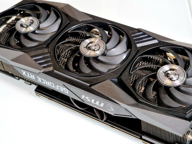 Grafická karta MSI GeForce RTX 3090 24GB GAMING X TRIO - ZÁRUKA 12M