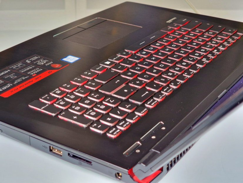 Herní notebook MSI Apache Pro GE72 • ZÁRUKA 12M • 17,3 FHD • Intel Core i7-6700HQ • GTX 965M • 12 GB • 512 SSD + 1TB HDD • WIN11