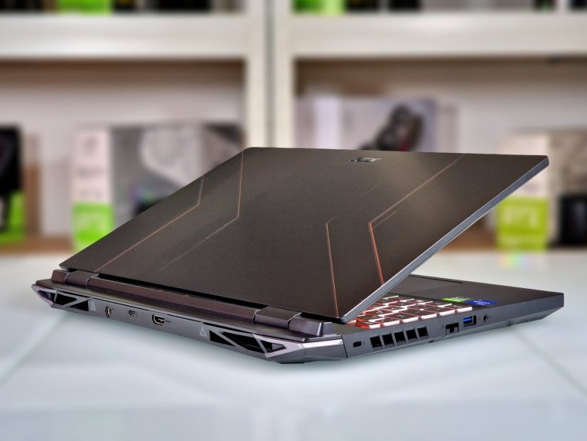 Herný notebook Acer Nitro 5 • ZÁRUKA 12M • 15,6 QHD 165Hz • i7-12700H • RTX 4060 8GB • 16GB DDR5 • 512 SSD • WIN11