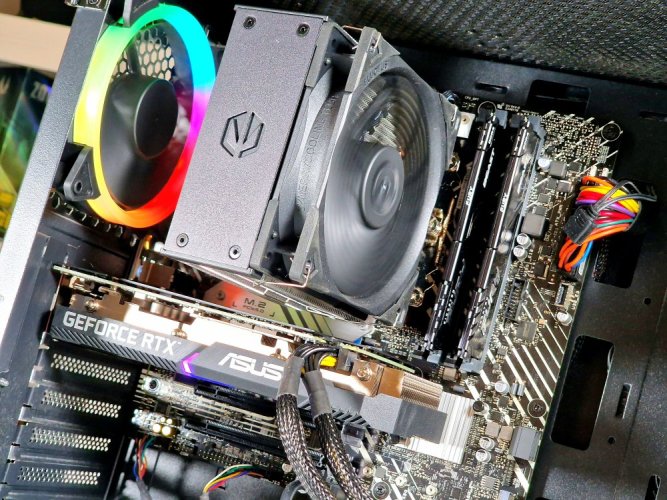 Herní PC Gamebox - ZÁRUKA 24M | Intel Core i5-12400F | RTX 3060 12GB | 16 GB DDR4 | 1000SSD | WIN11 Home