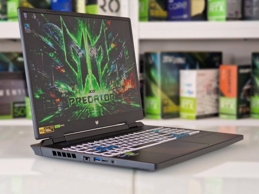 Herný notebook Acer Predator Helios 300 • ZÁRUKA 12M • 15,6 165Hz • Intel Core i7-12700H • RTX 3070 Ti 8GB • 32GB DDR5 • 1TB SSD • WIN11